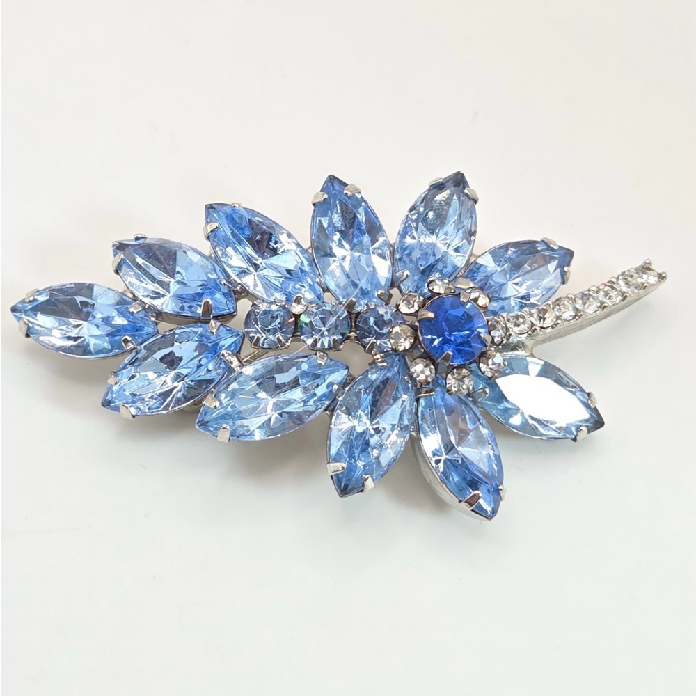 Vintage Juliana D&E Blue Leaf Rhinestone Brooch #1696 Mid Century
